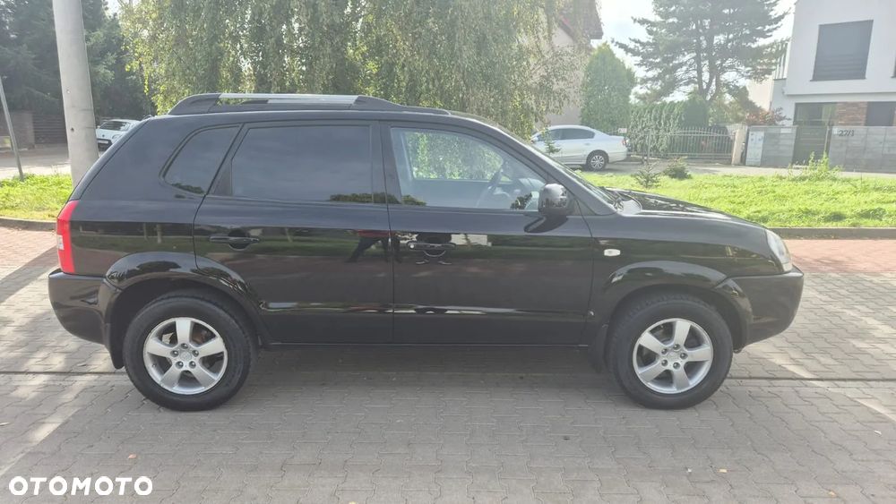 Hyundai Tucson 2.0 Elegance / Premium - 2