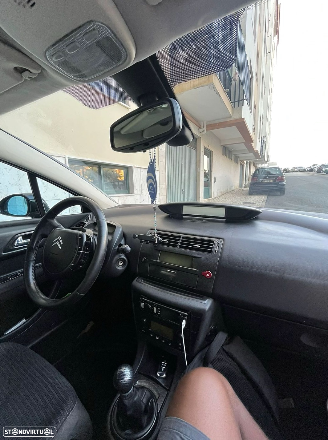 Citroën C4 1.4 16V SX - 2