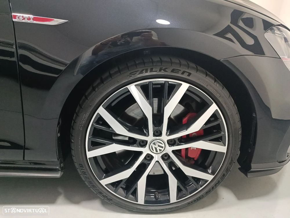 VW Golf GTI Performance BlueMotion DSG - 21