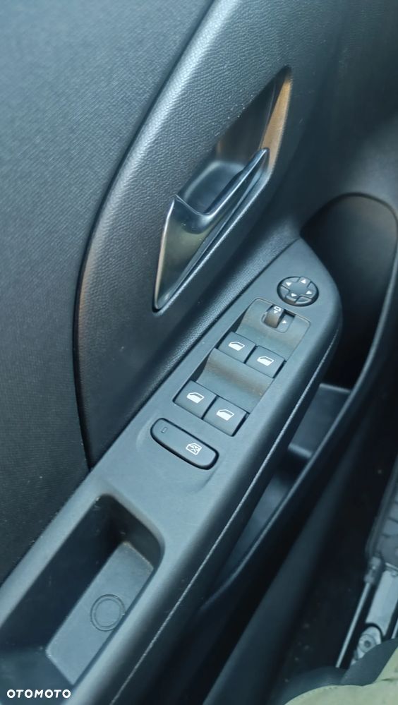 Opel Corsa 1.2 Elegance S&S - 11