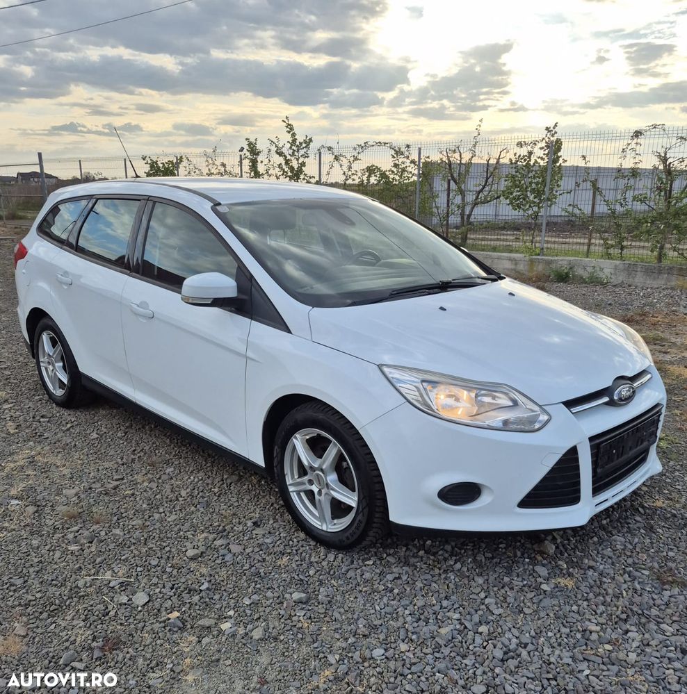 Ford Focus 1.6 TDCI DPF Start-Stopp-System Ambiente - 2