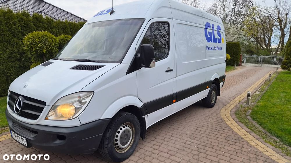 Mercedes-Benz Sprinter - 1