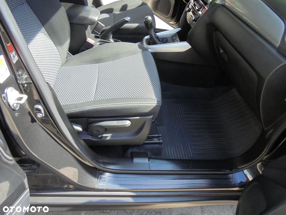 Suzuki Vitara 1.6 Comfort 2WD - 15