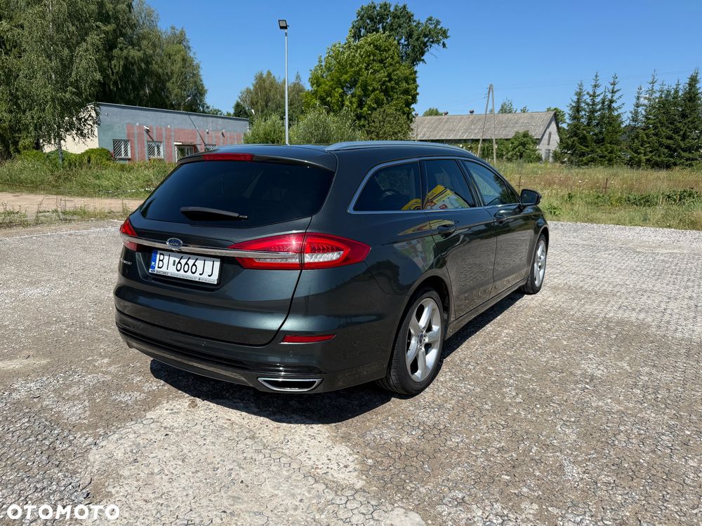 Ford Mondeo - 8