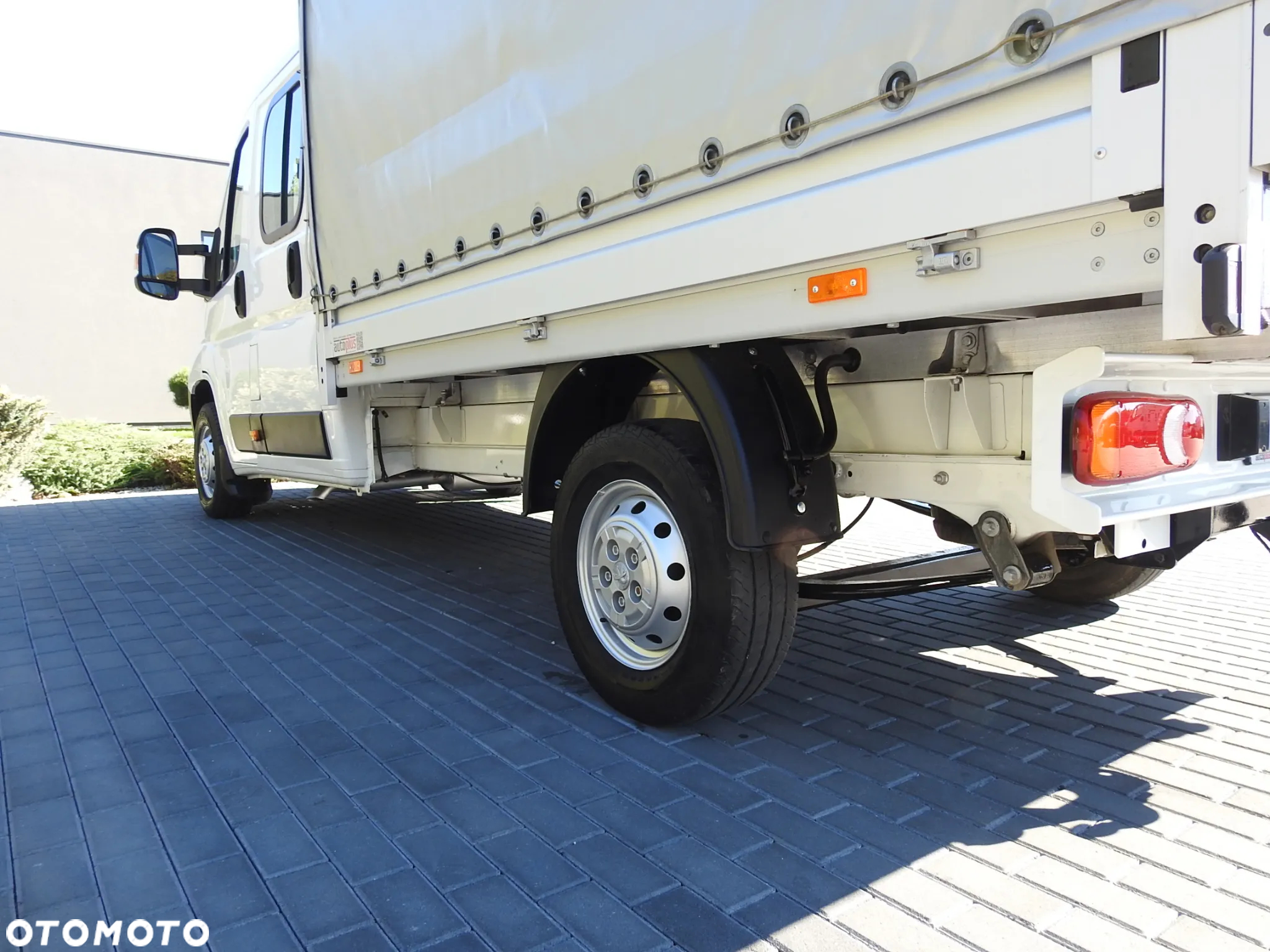 Peugeot BOXER SKRZYNIA PODWÓJNA KABINA DOKA 7 MIEJSC KLIMATYZACJA 140KM [ P77198 ] - 16