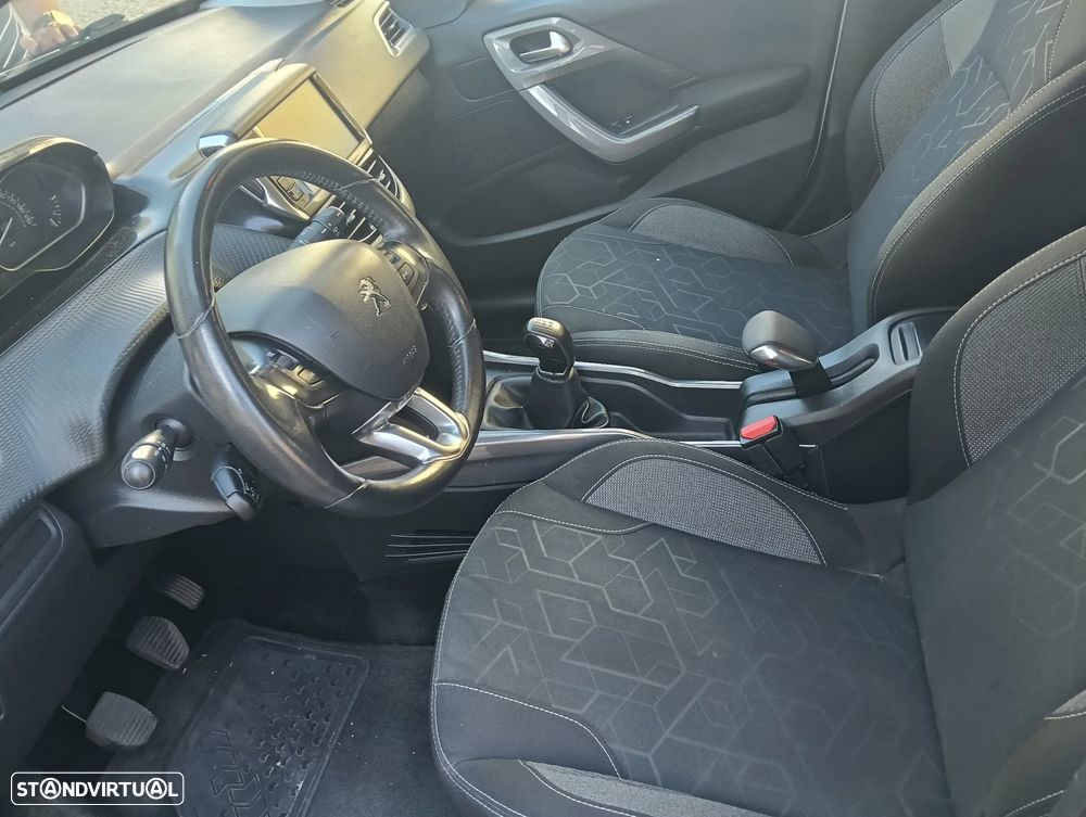 Peugeot 2008 1.6 BlueHDi Style - 7