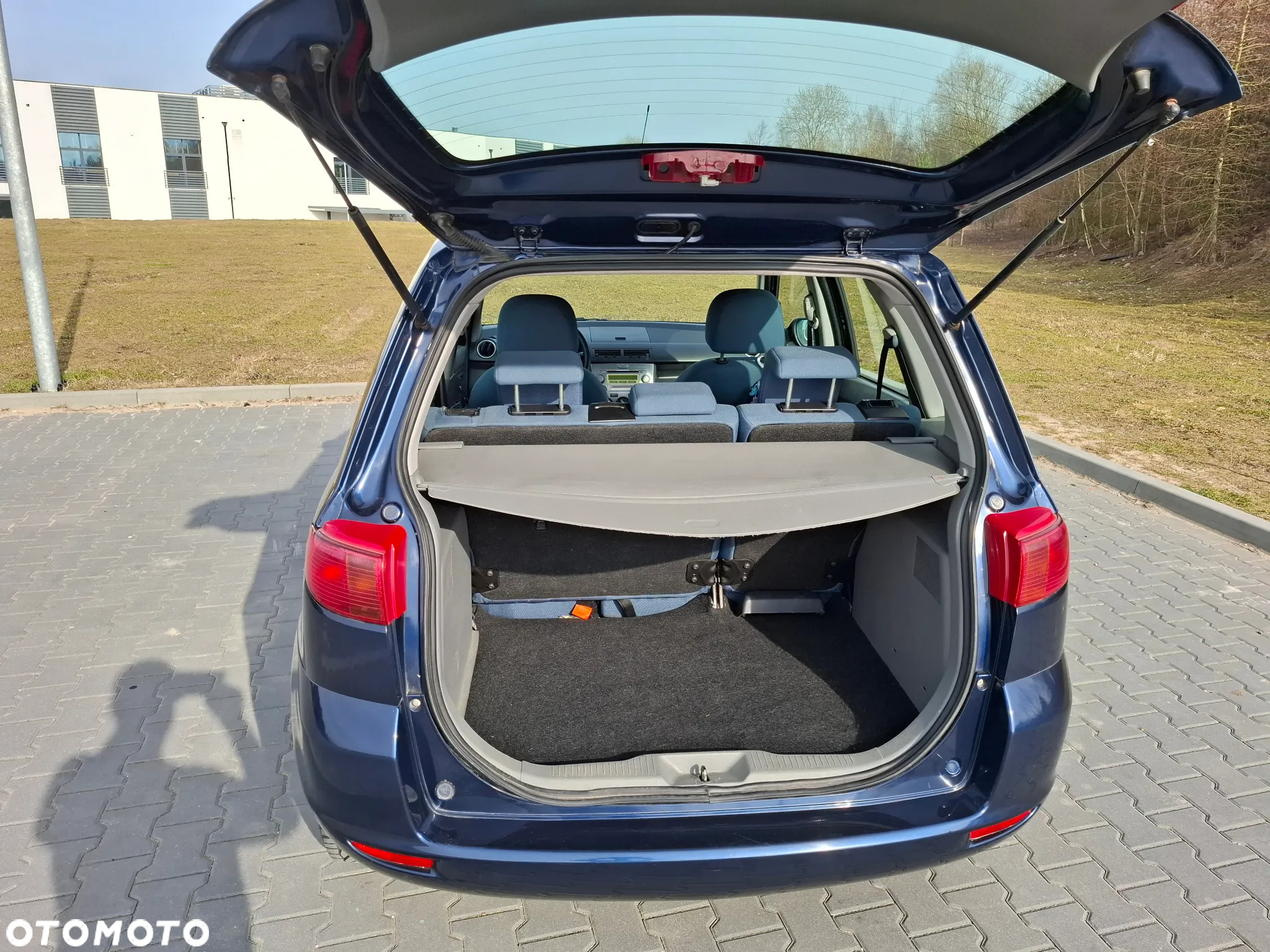 Mazda 2 - 6