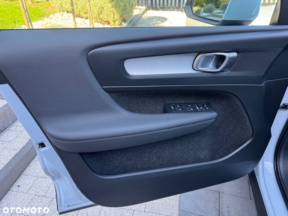 Volvo XC 40 - 12