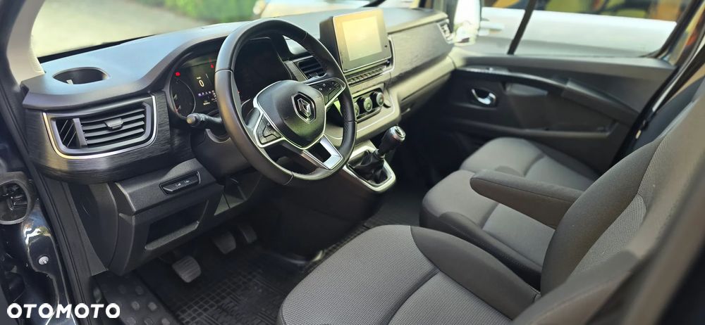 Renault Trafic - 23