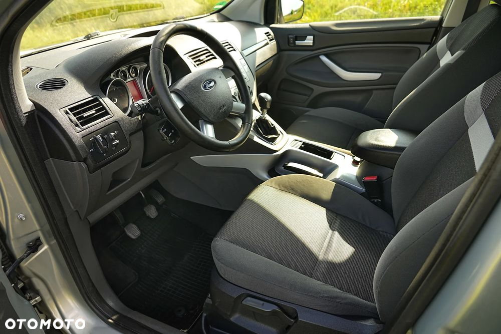 Ford Kuga 2.0 TDCi 2x4 Individual - 14