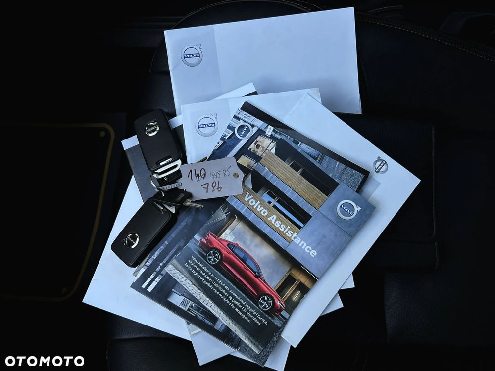 Volvo V40 Cross Country T3 Momentum - 36