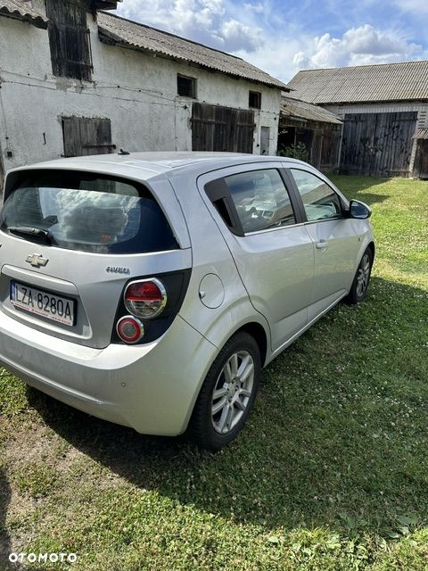 Chevrolet Aveo 1.4 16V LT - 8