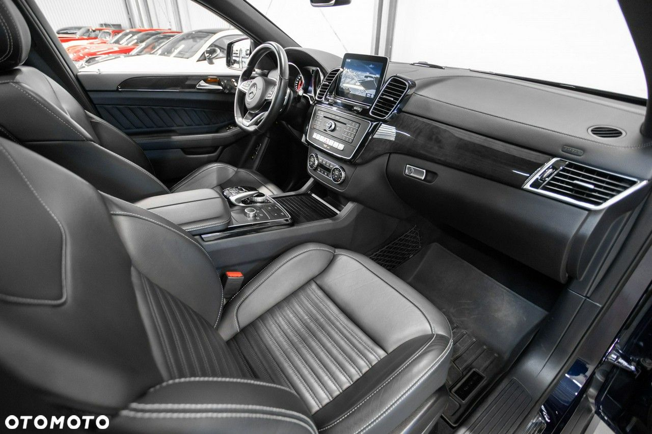 Mercedes-Benz GLE - 25