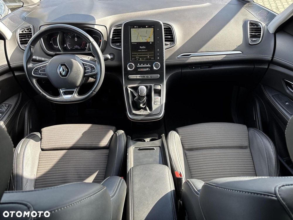 Renault Scenic - 21