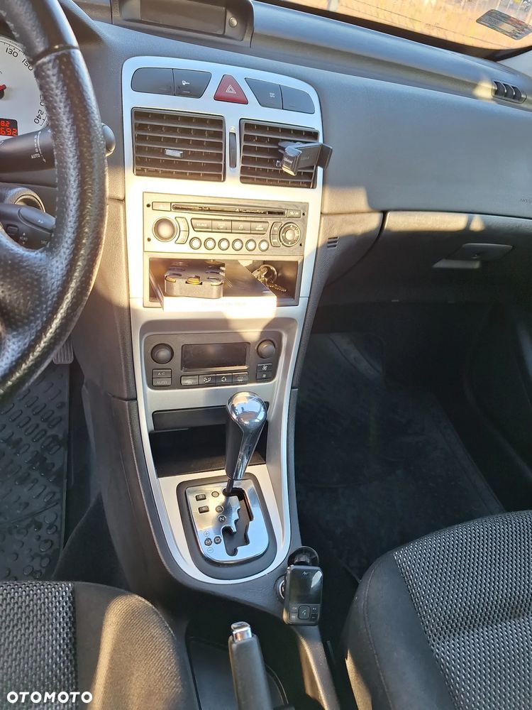 Peugeot 307 2.0 Premium - 21