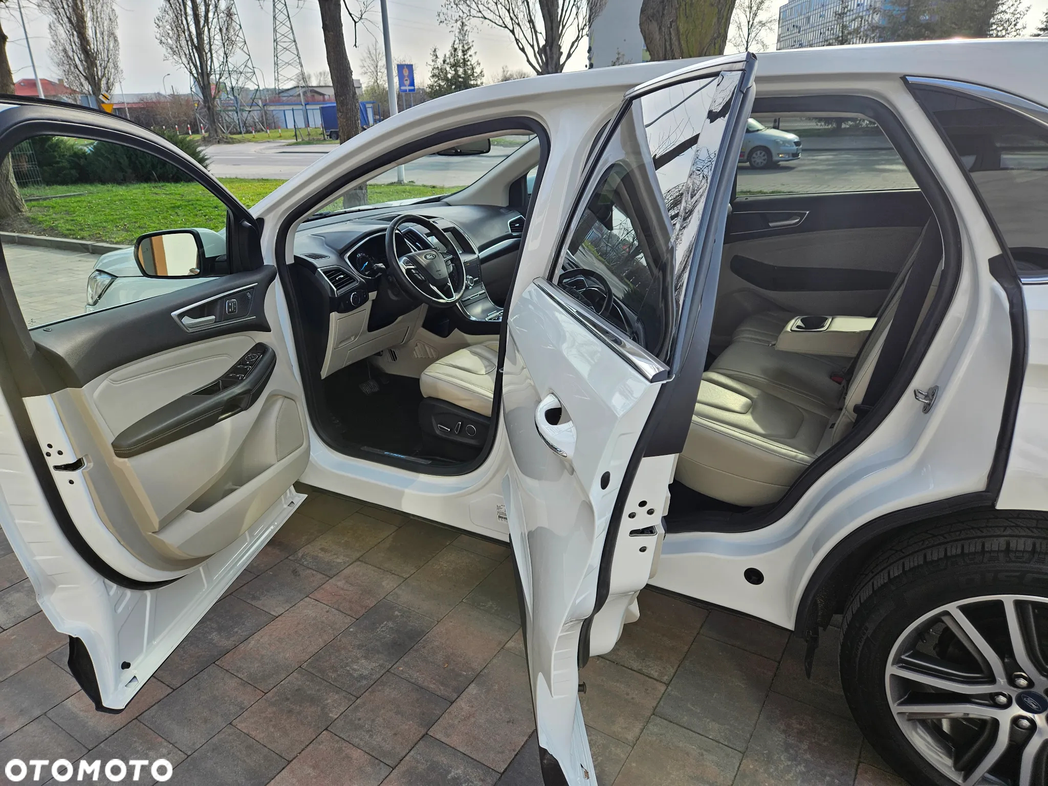 Ford Edge - 14