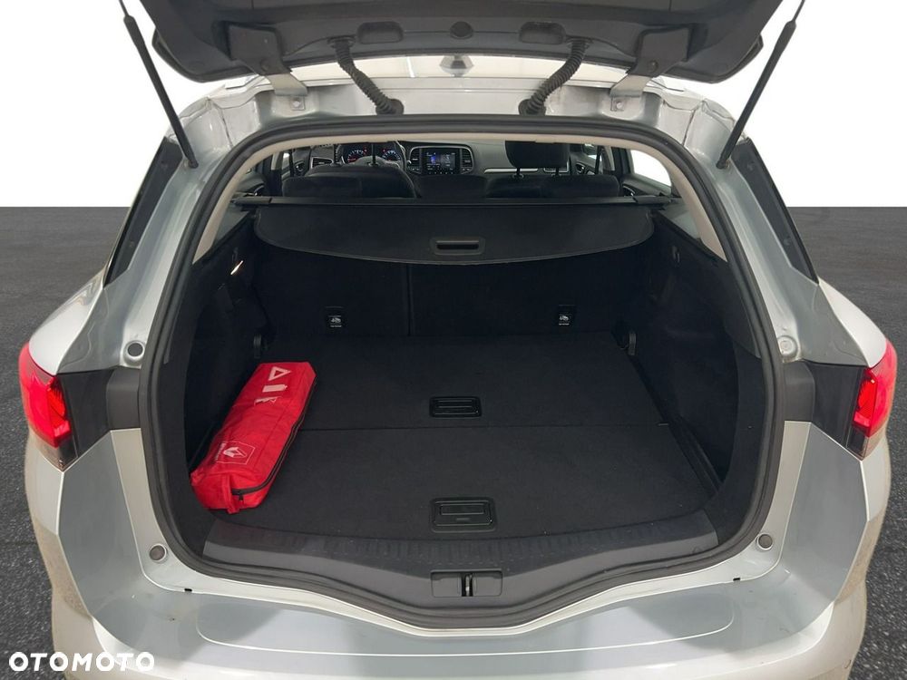 Renault Megane 1.3 TCe FAP Equilibre - 11