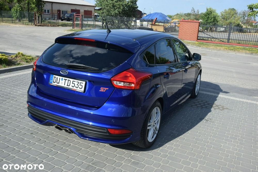 Ford Focus 2.0 TDCi ST - 13