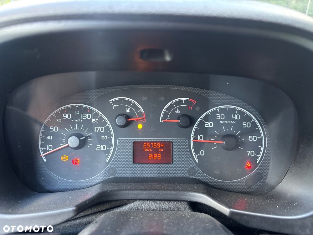 Fiat Fiorino 1.3 Multijet 16V Base - 24