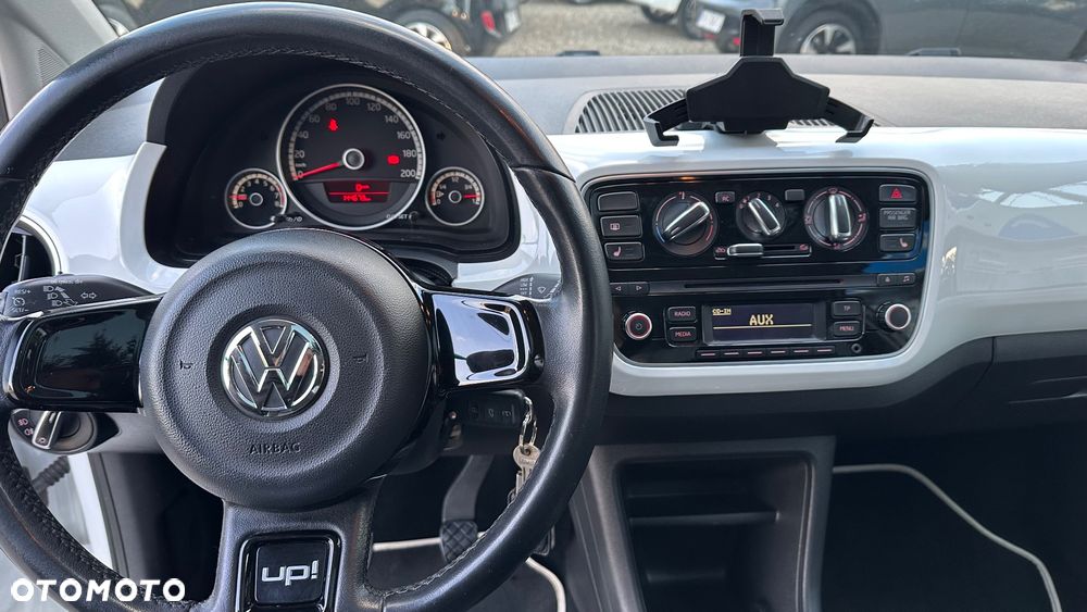 Volkswagen up! black - 8