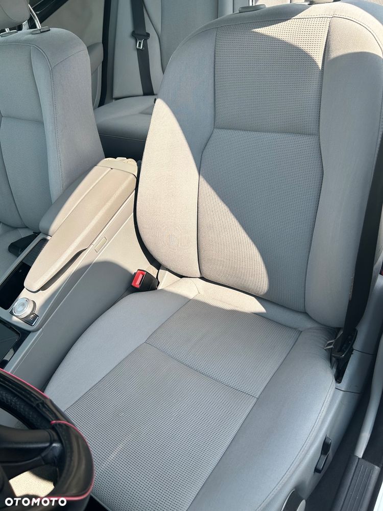 Mercedes-Benz Klasa C 200 CDI Elegance - 11