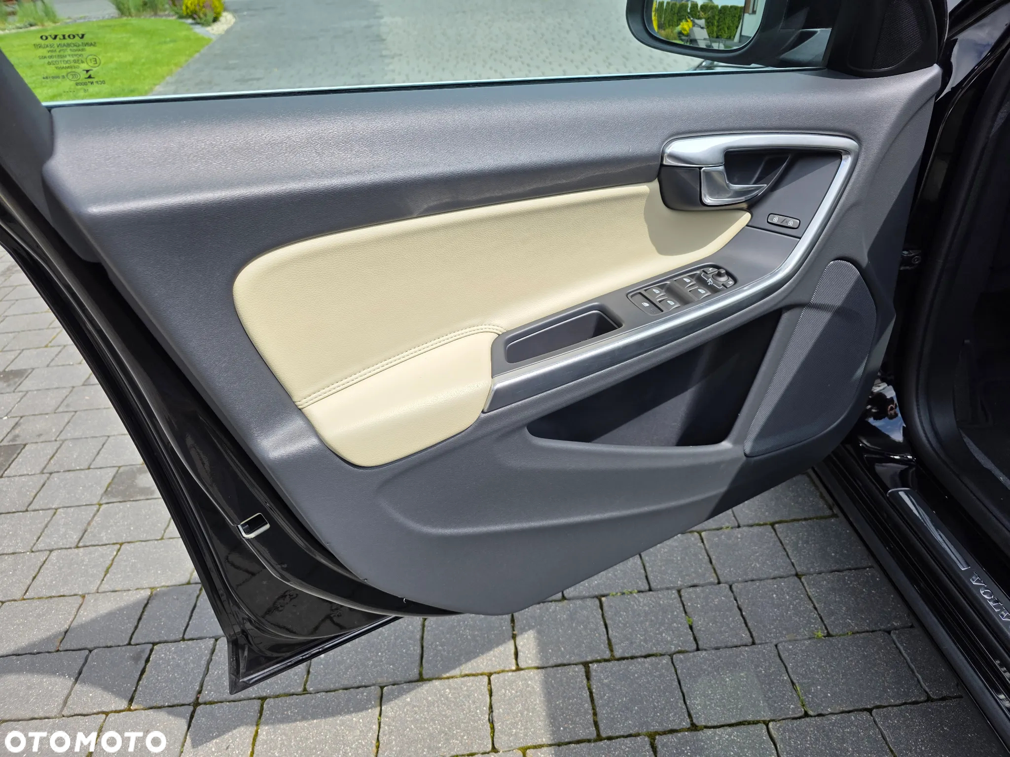 Volvo V60 D3 Drive-E Summum - 24