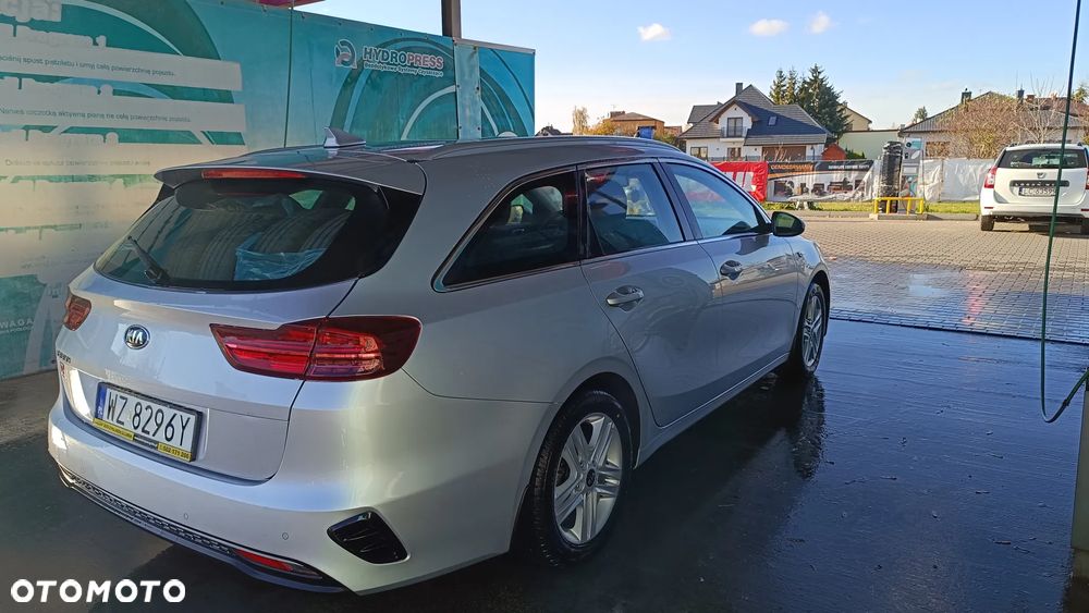 Kia Ceed 1.6 CRDi SCR M DCT - 28