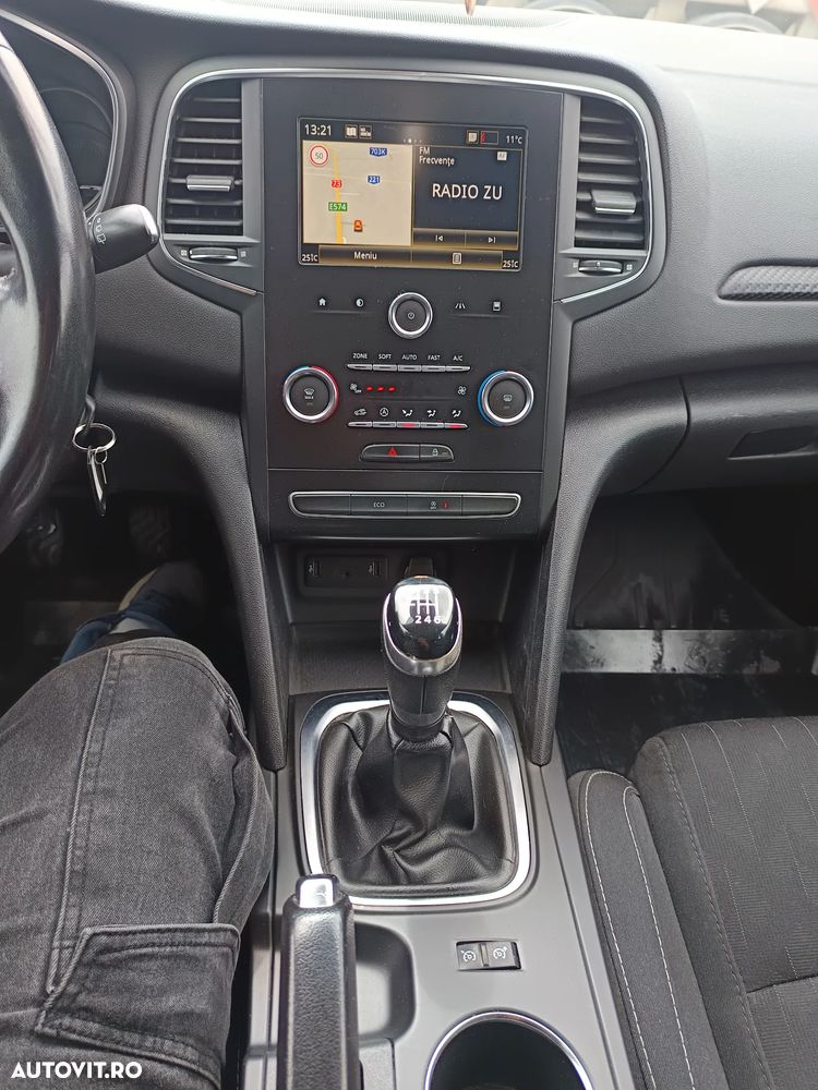 Renault Megane - 5