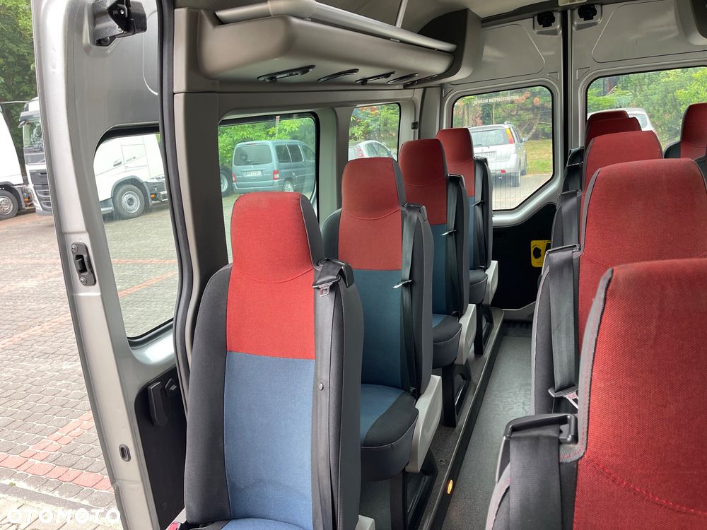 Renault Master/17 osobowy - 8