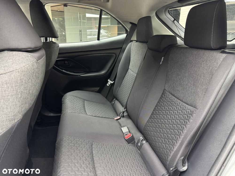 Toyota Yaris Cross Hybrid 1.5 Comfort AWD - 15