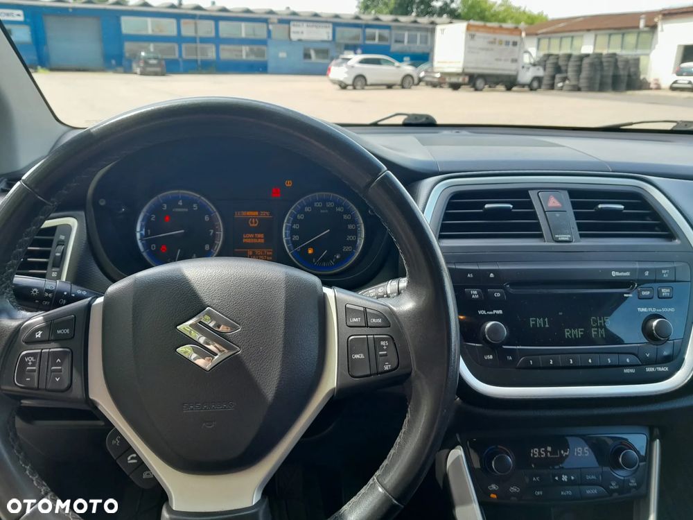 Suzuki SX4 1.6 Comfort 4WD - 11