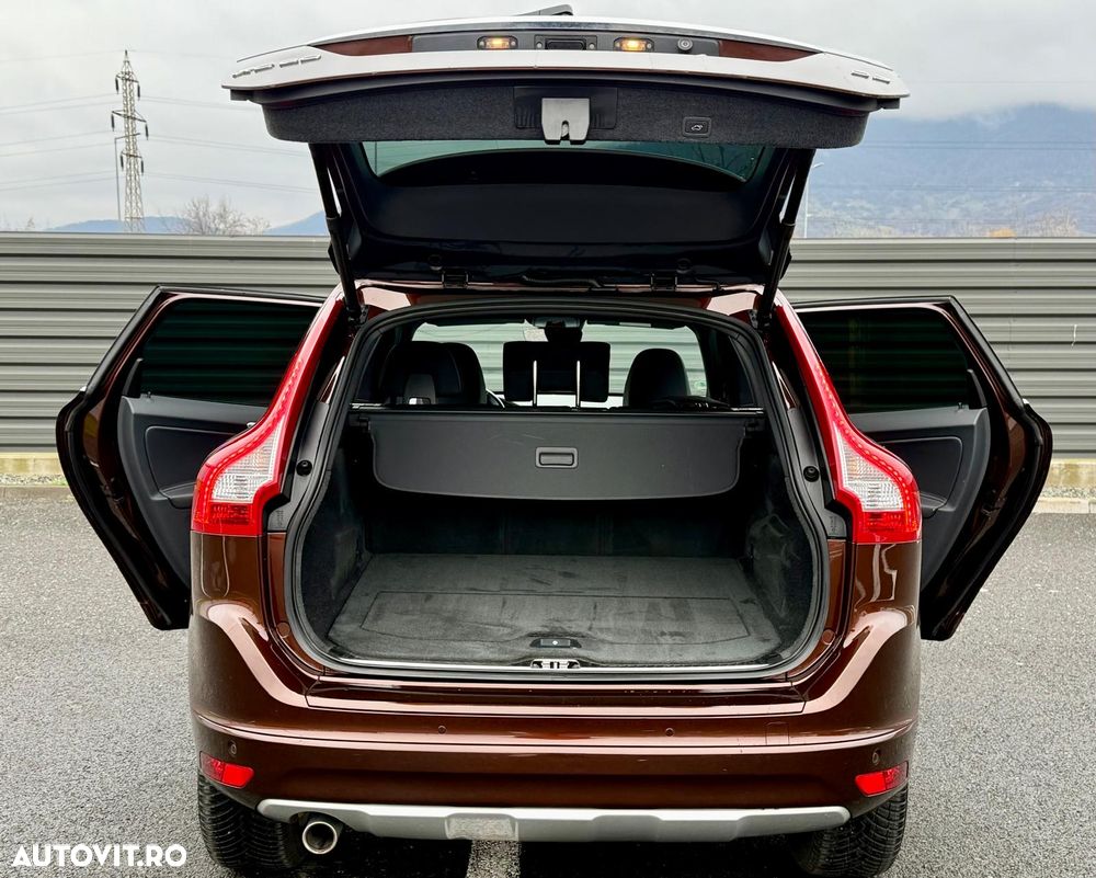 Volvo XC 60 D3 Aut. Summum - 7