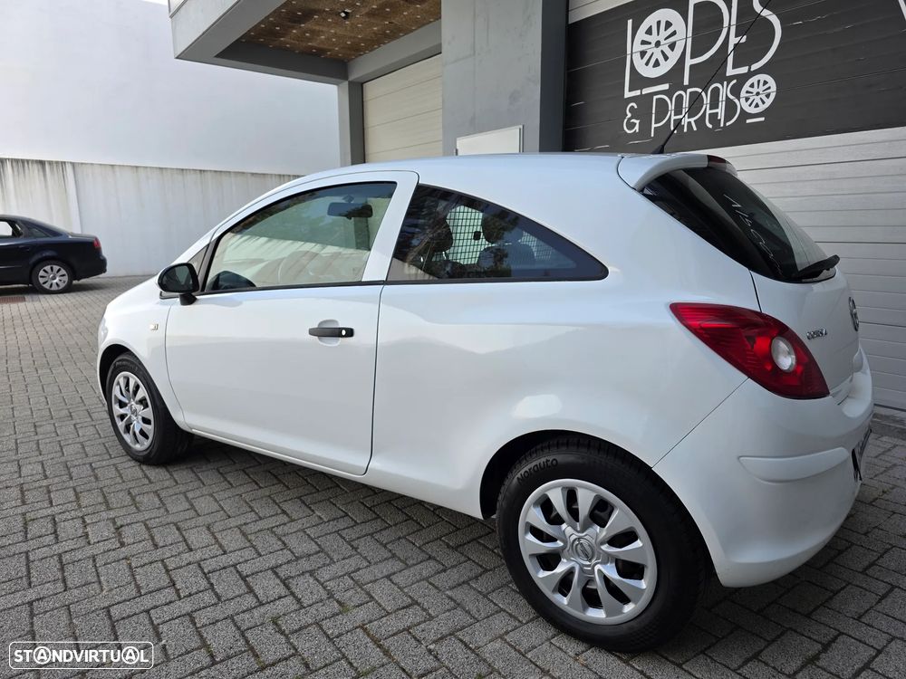 Opel Corsa Van - 28