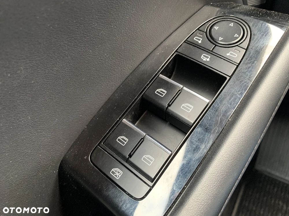 Mazda 3 2.0 mHEV Hikari - 19