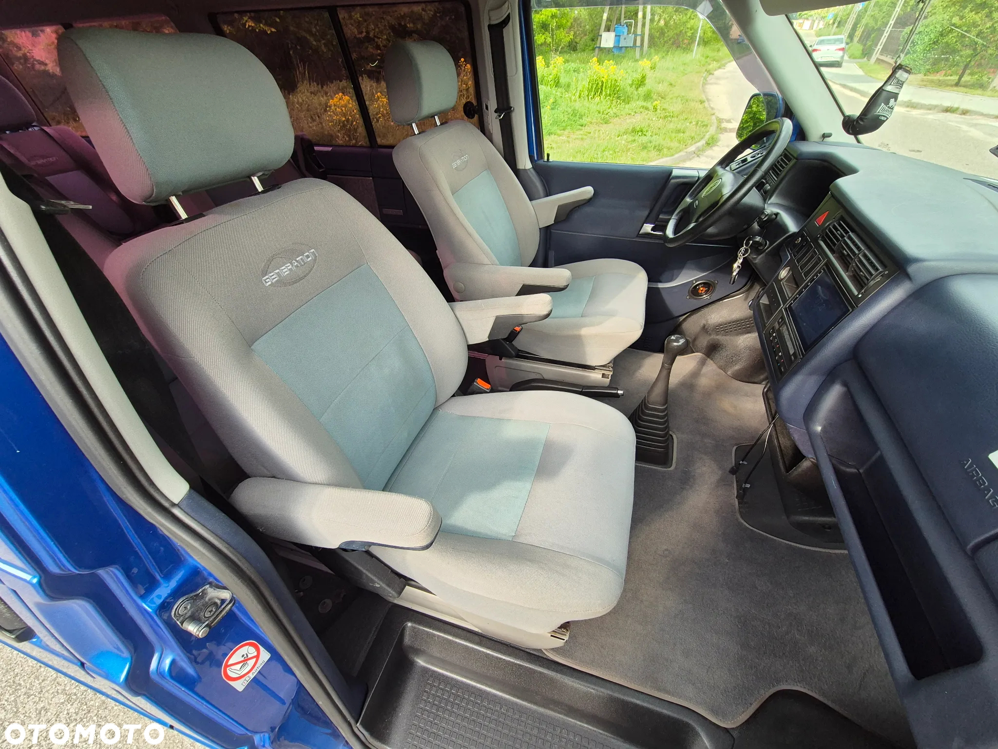 Volkswagen Caravelle TDI Basis / CL - 23