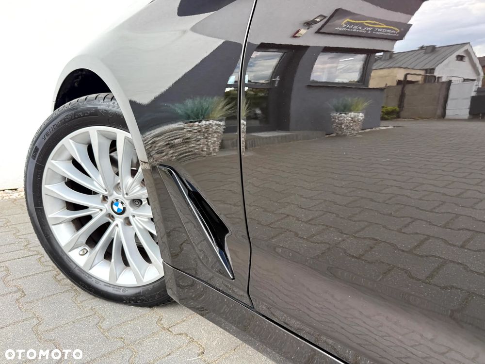 BMW Seria 5 520d xDrive Luxury Line - 32