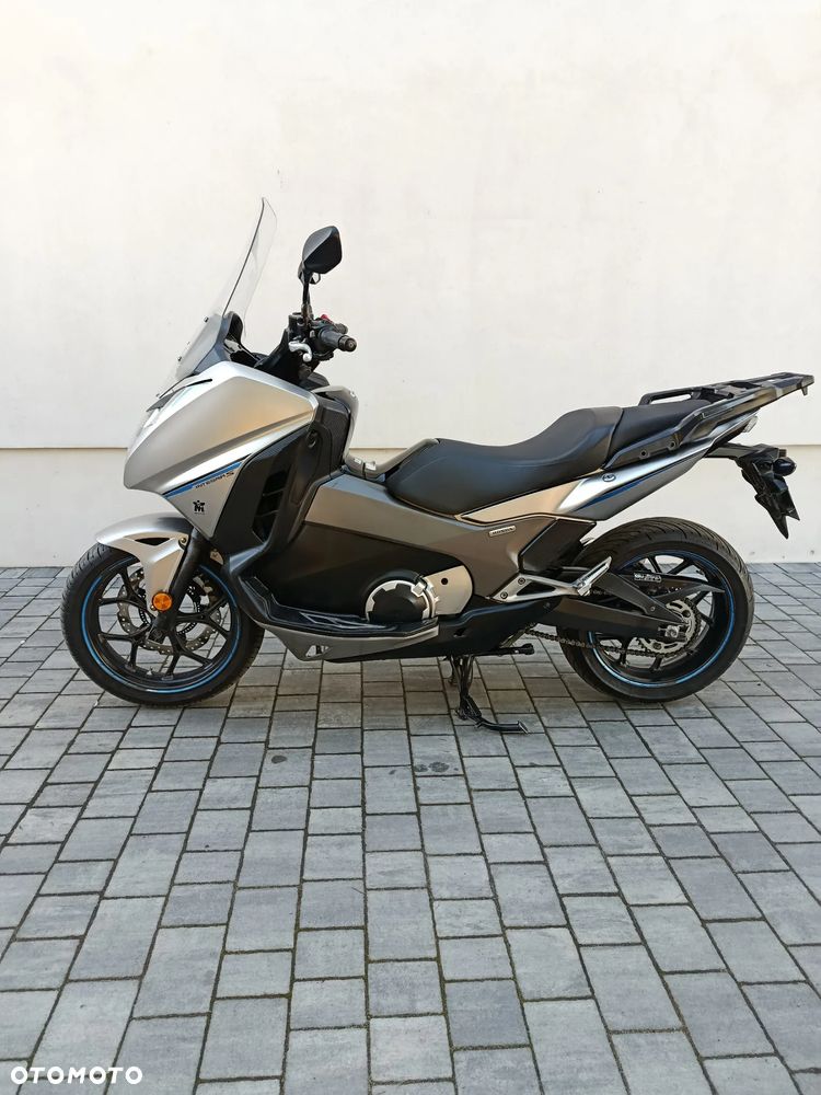 Honda NC - 6