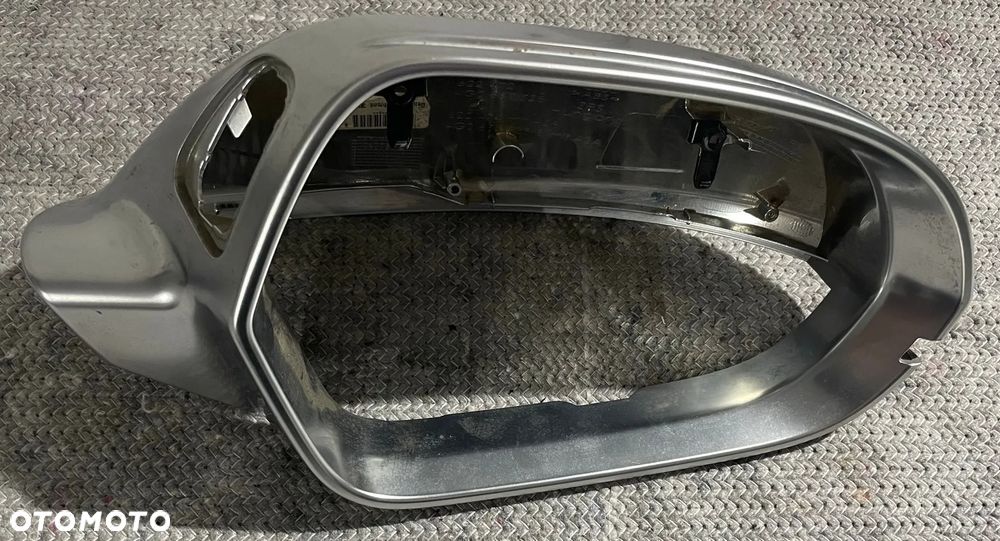 Audi A6 S6 C7 obudowa lusterka chrom alu prawa asystent - 1