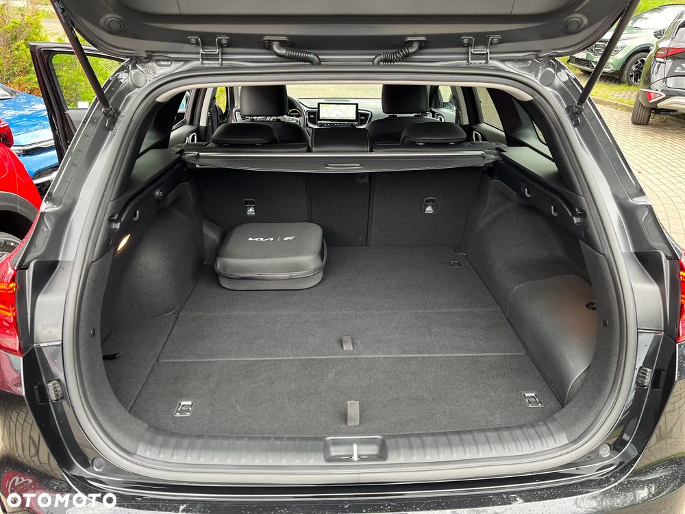 Kia Ceed 1.6 GDI PHEV Business Line DCT - 17