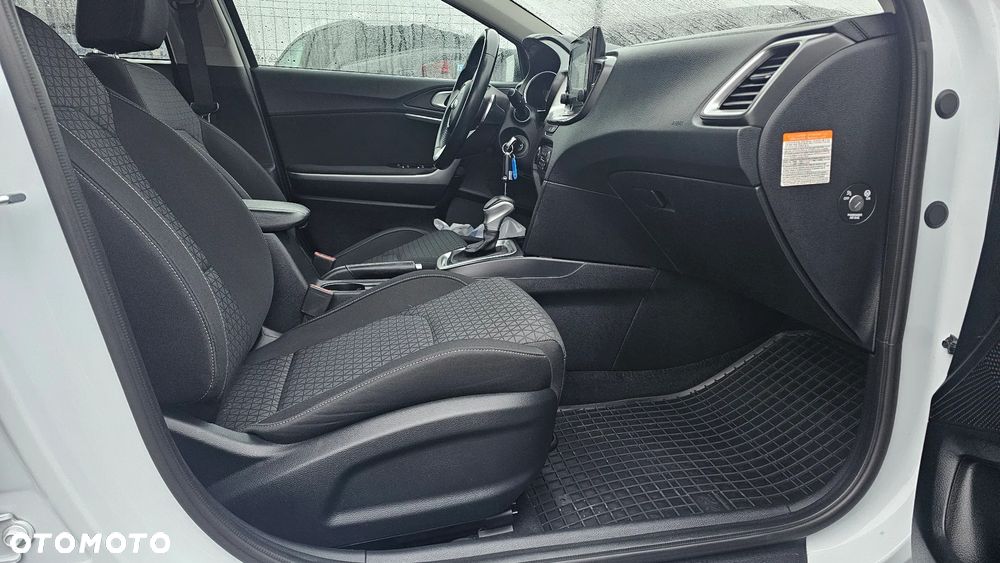 Kia Ceed 1.6 CRDi SCR M DCT - 9