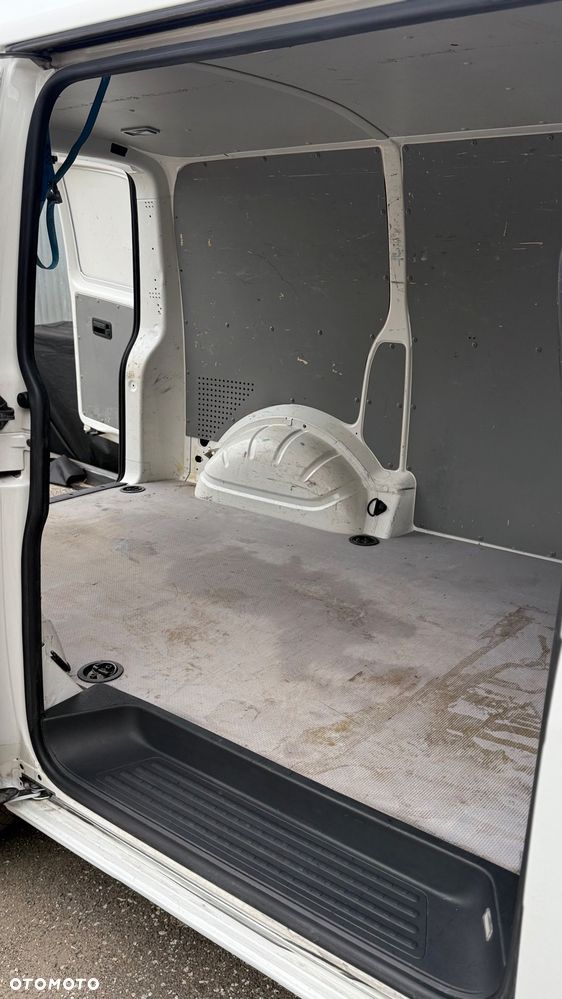 Volkswagen Transporter - 16