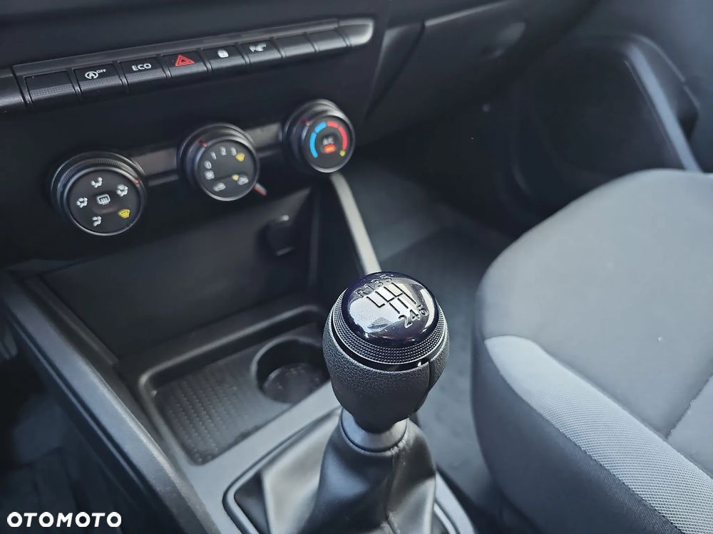 Dacia Duster 1.3 TCe FAP Essential - 21