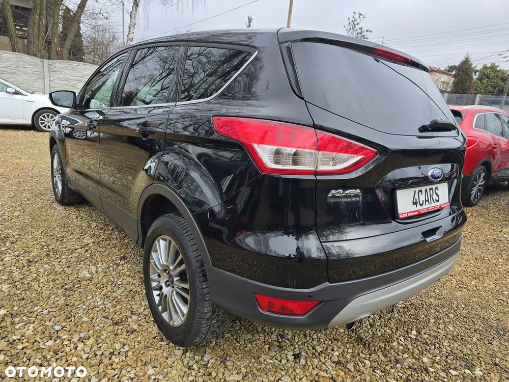 Ford Kuga 1.6 EcoBoost 2x4 Titanium - 4