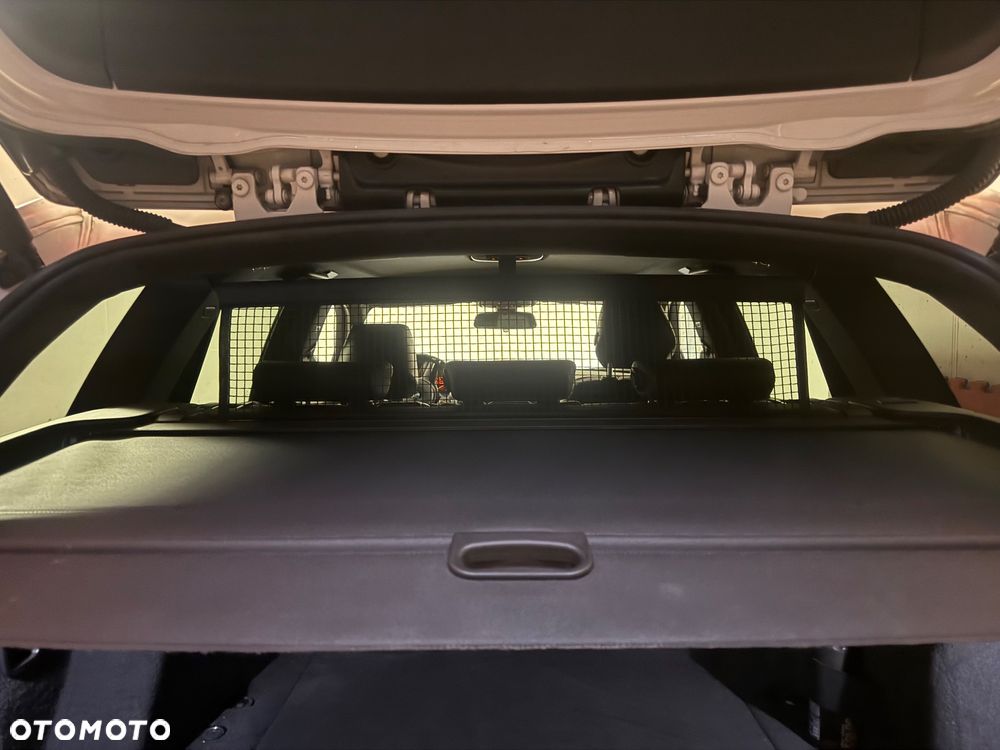 BMW Seria 3 328i xDrive - 23