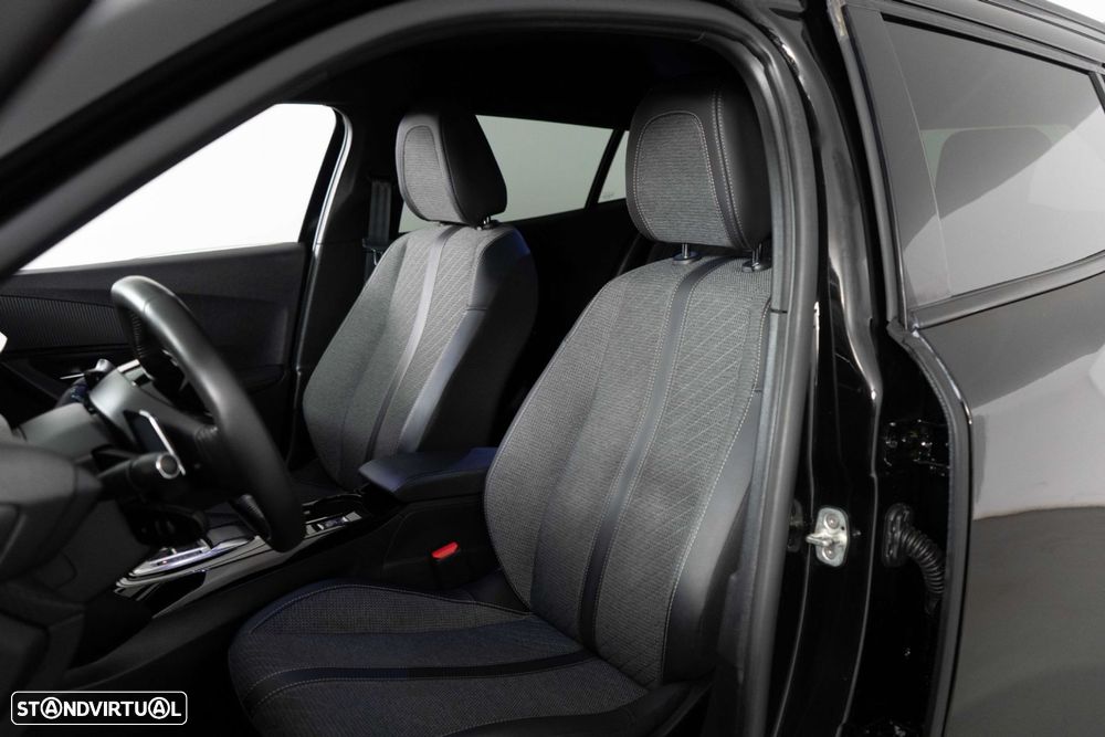 Peugeot 2008 1.2 PureTech Allure Pack EAT8 - 9