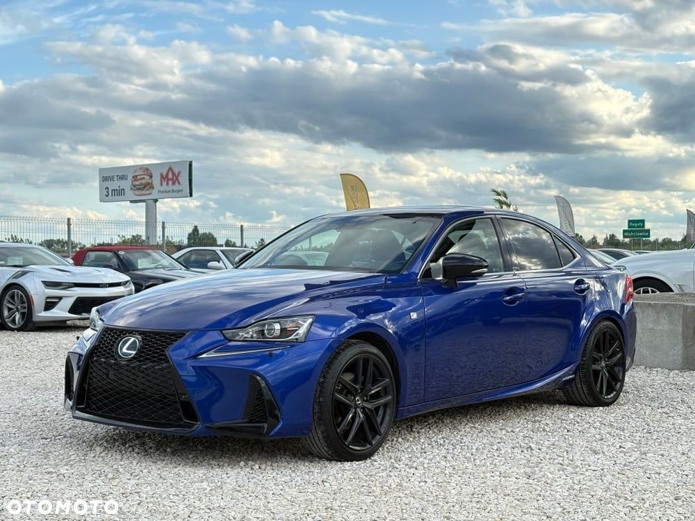 Lexus IS - 8