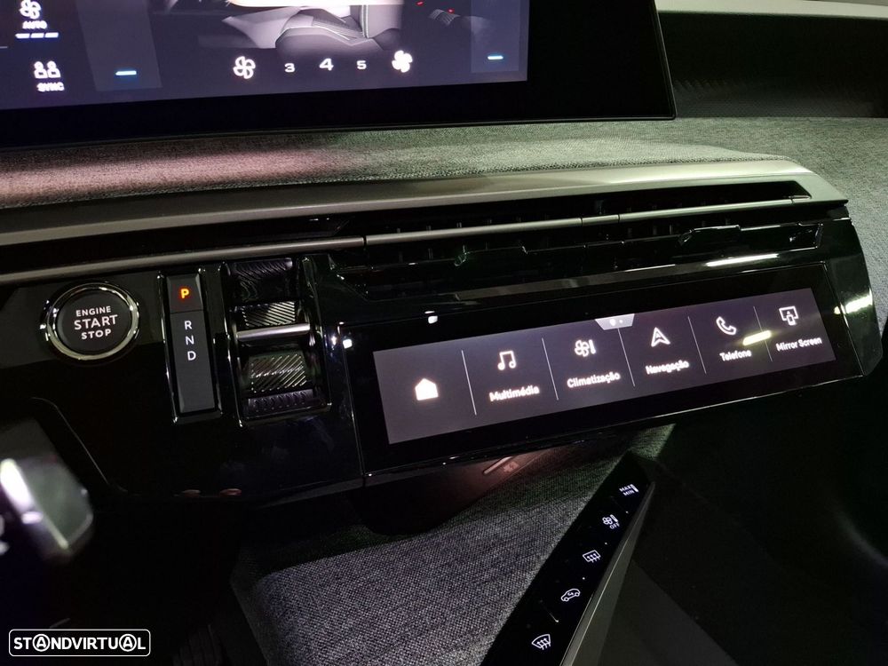 Peugeot E-3008 73 kWh Allure - 17