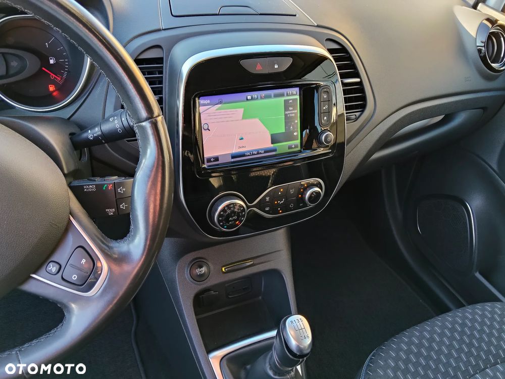 Renault Captur TCe 150 GPF INTENS - 17