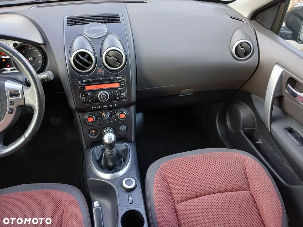 Nissan Qashqai - 23