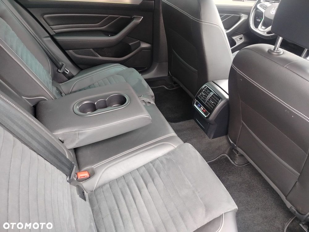 Volkswagen Passat - 22